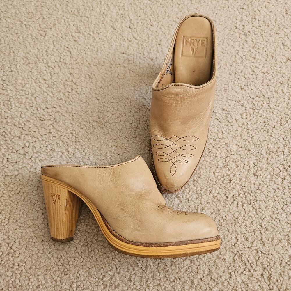 RARE Vintage Frye wooden block heel leather mules US 6